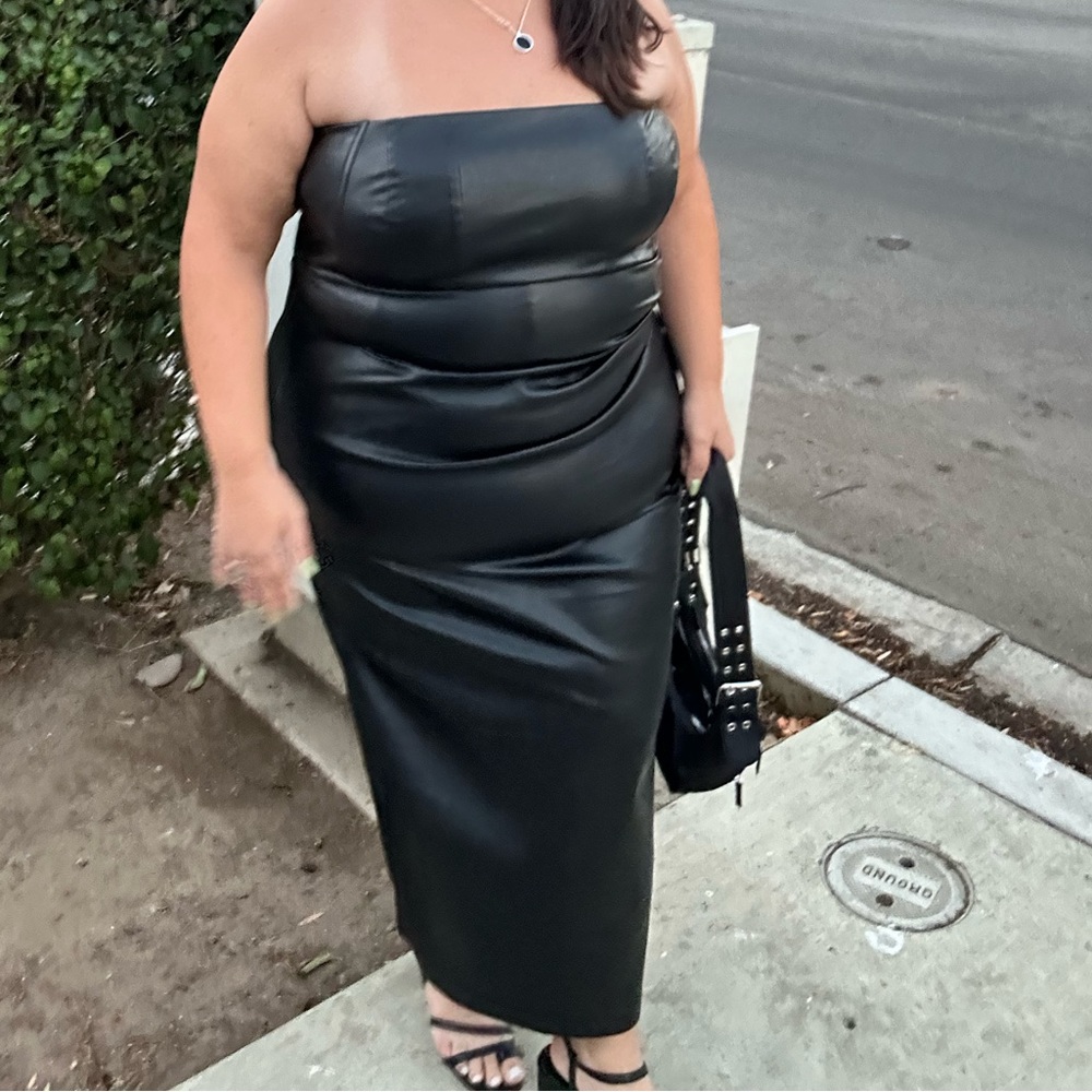 Eloquii plus size black pleather midi dress - Picture 4 of 8